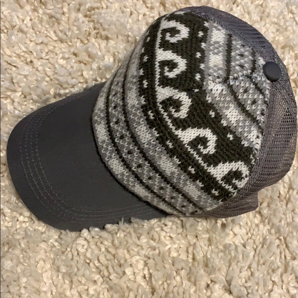 Like New Quiksilver winter fair isle cap unisex